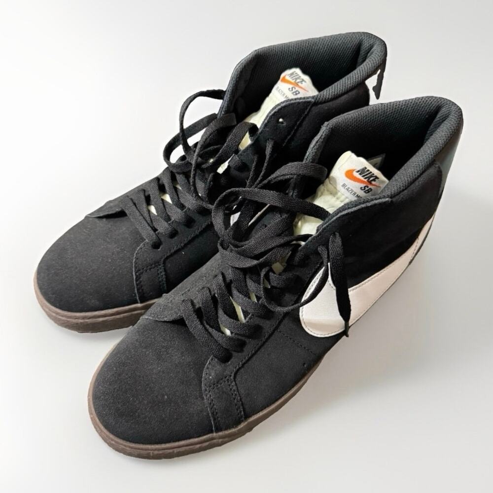 Nike SB Zoom Blazer Mid Men’s 11 Black White Suede Skate Shoes 864349-010